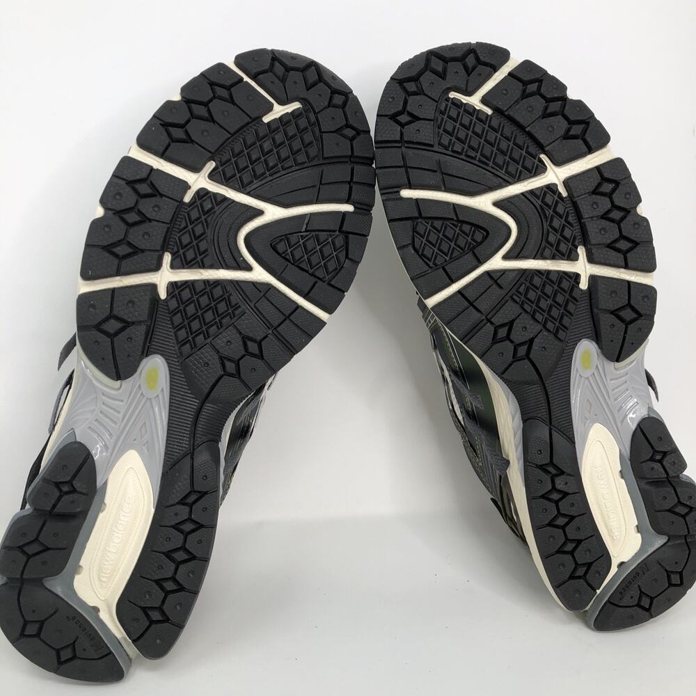 New Balance 1906A Unisex W12.5/M11 Green Mesh Lace Up Casual Sneaker - Picture 14 of 14